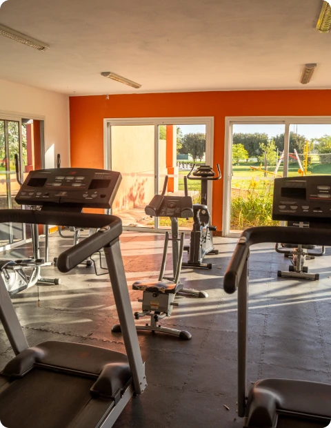 caminadora-gimnasio-nawan-resort